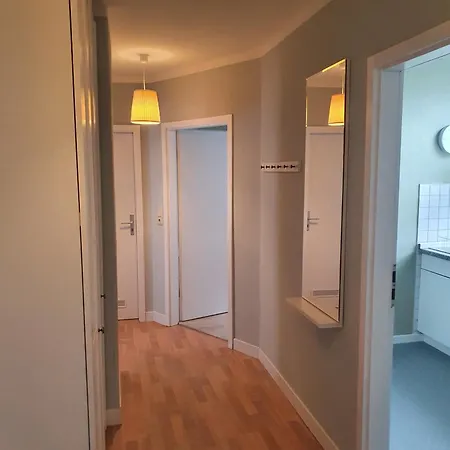 Grosse, Familienfreundliche Ferienwohnung, Ruhig Im Zentrum Von Güstrow Extérieur photo