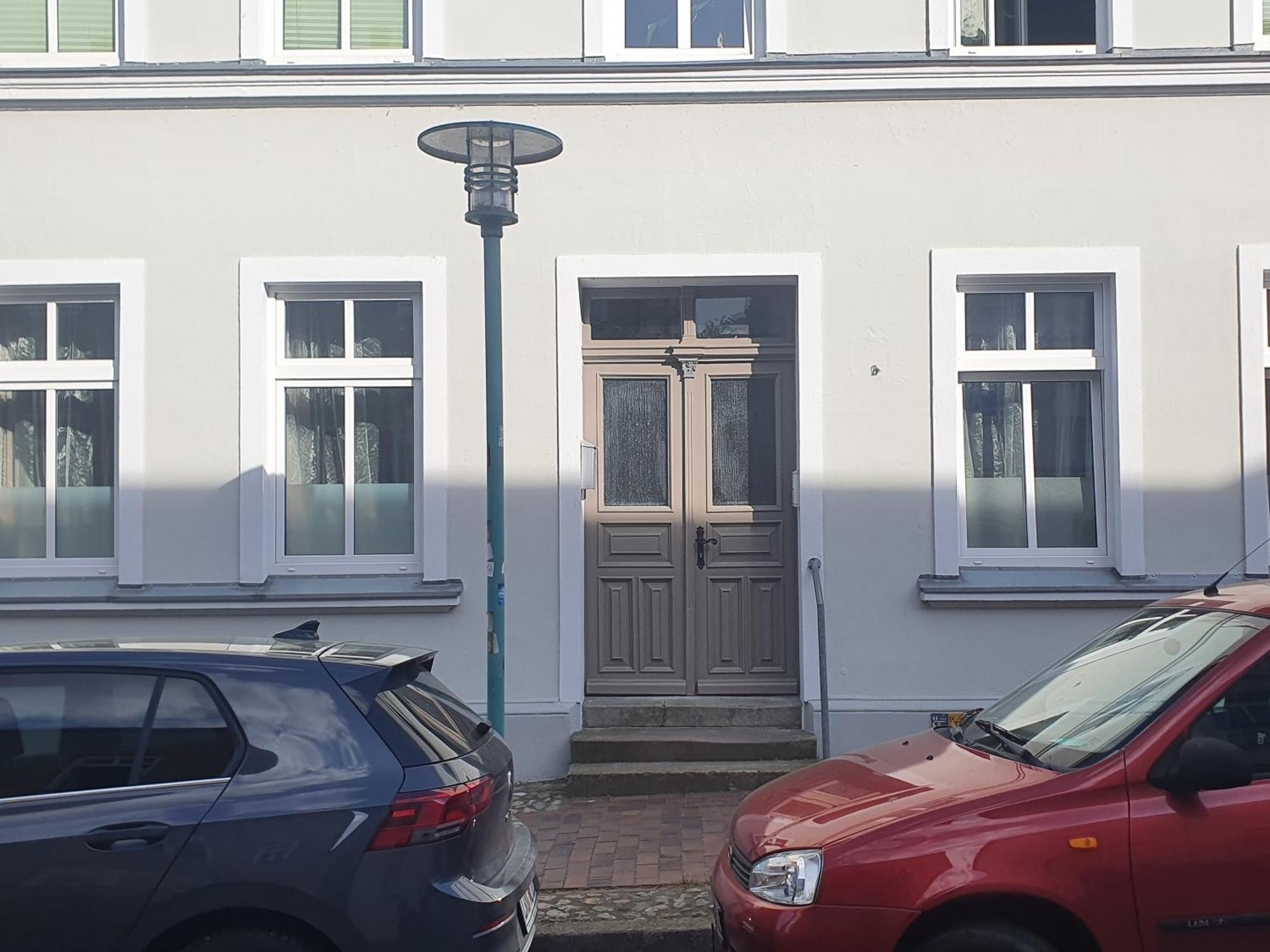 Grosse, Familienfreundliche Ferienwohnung, Ruhig Im Zentrum Von Appartement Güstrow